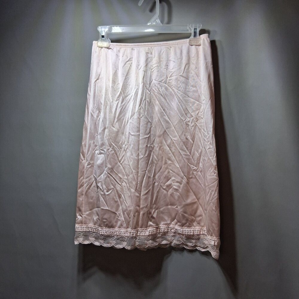 Vintage 1970s Formfit Solid Pink Lace Trim Half Slip – Size Medium - Picture 3 of 7